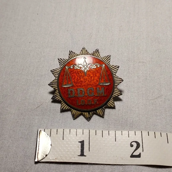 Vintage IOOF District Deputy Grand Master Pin